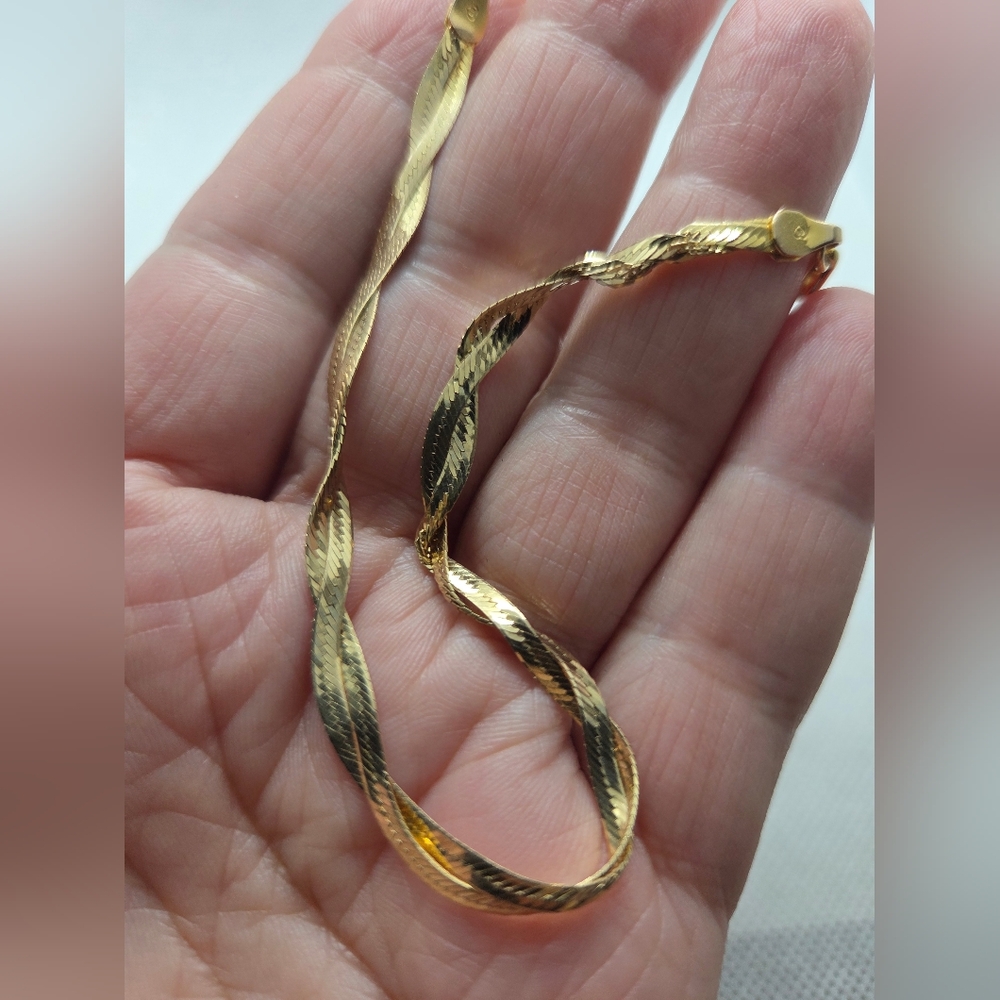 Gold Twisted Bracelet - Picture 12 of 15